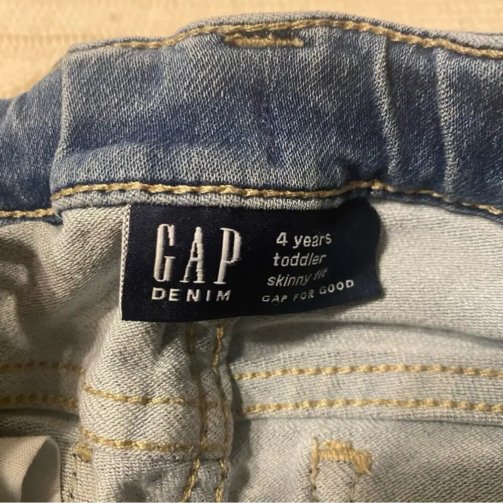 Gap Kids Skinny Fit Jeans sz 4 Distressed Jeans Skinny Fit 4T